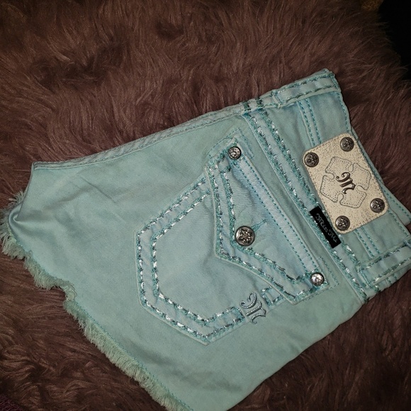 Miss me shorts - Picture 2 of 3